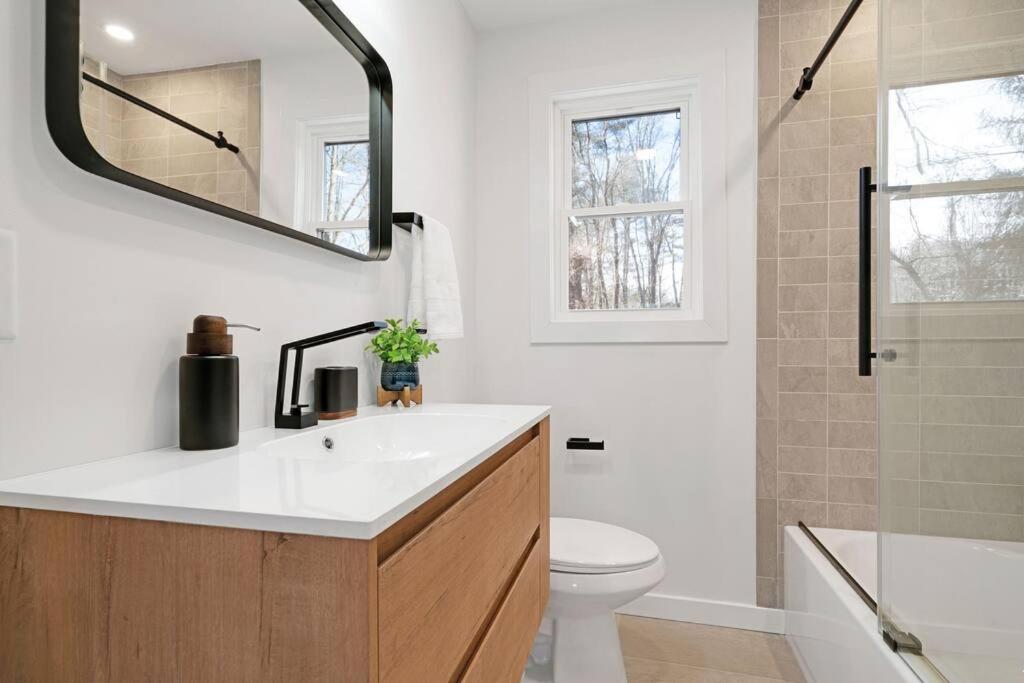 New Paltz Zen Wellness Cabin W/ Hot Tub Luaran gambar