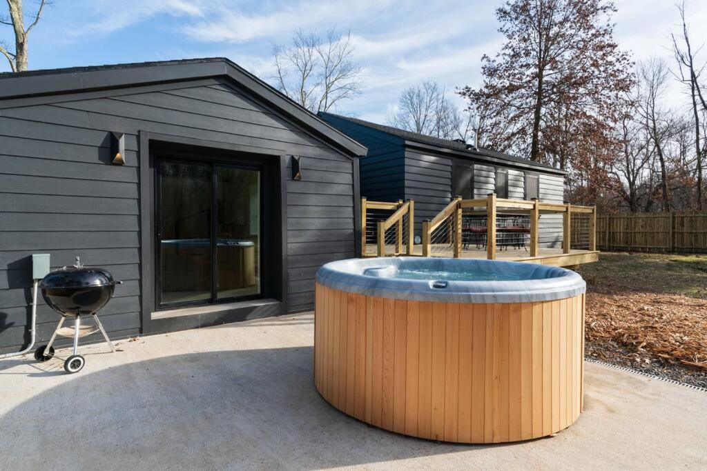 New Paltz Zen Wellness Cabin W/ Hot Tub Luaran gambar